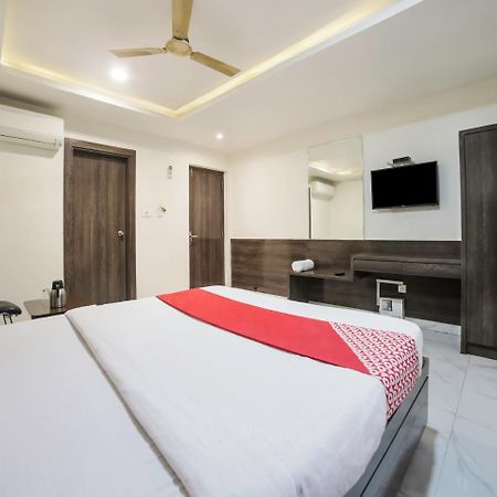 Oyo 10277 Hotel Delux Golden Ajmer Bagian luar foto