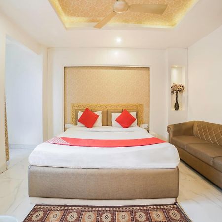 Oyo 10277 Hotel Delux Golden Ajmer Bagian luar foto