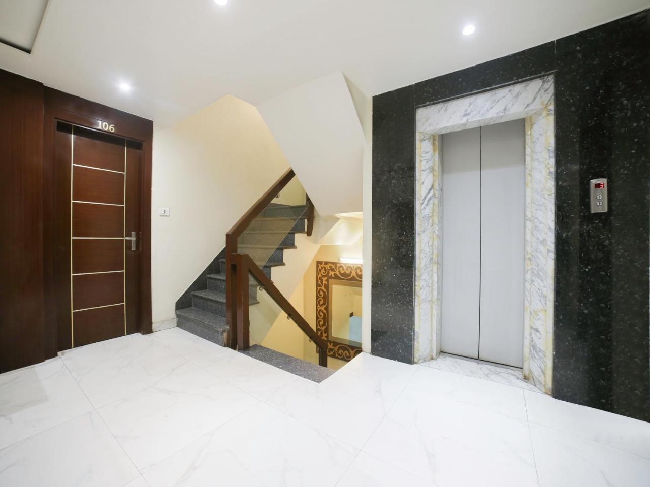 Oyo 10277 Hotel Delux Golden Ajmer Bagian luar foto
